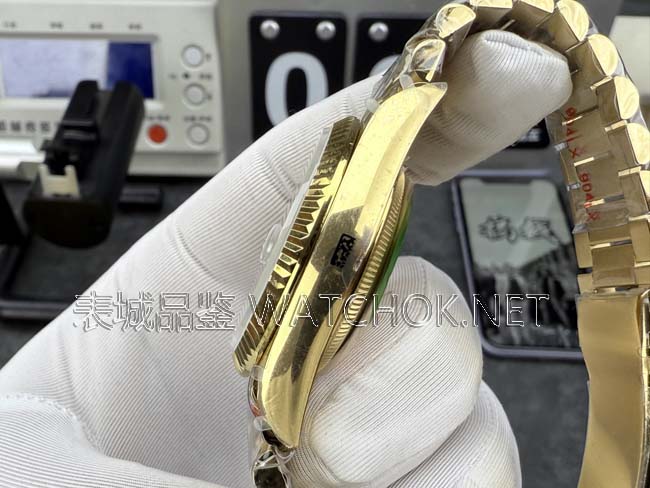 配重+2836机芯！QF厂劳力士DD烟熏绿把小厂按在地上摩擦-第6张图片