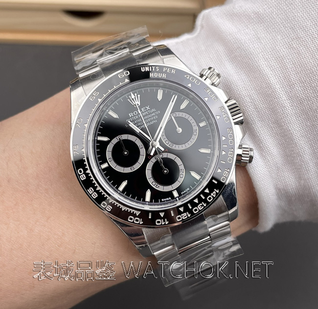 VS厂4131黑陶迪全解析：143克完美配重，丹东4131机芯究竟有多强？-第1张图片