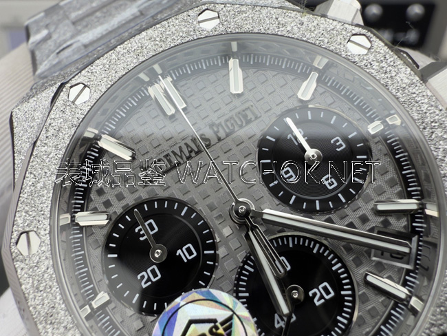 APS爱彼26240BC霜金灰盘深度评测，工艺细节全揭秘！-第4张图片