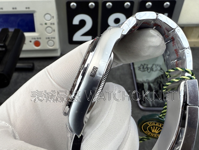 CBD厂冰蓝迪通拿深度评测：丹东4131机芯+210g配重，天花板再进化！-第7张图片