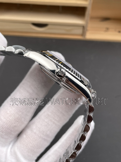 RC厂劳力士冰蓝配重DD:210克完美手感+3255机芯-第6张图片 RC厂劳力士冰蓝配重DD:210克完美手感+3255机芯-第6张图片