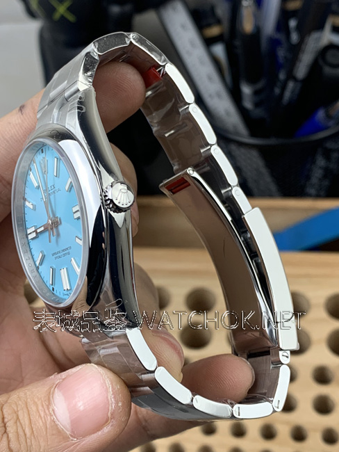 VS厂蚝式恒动蒂芙尼蓝用细节告诉你,大厂工艺强在哪-第4张图片 VS厂蚝式恒动蒂芙尼蓝用细节告诉你,大厂工艺强在哪-第4张图片