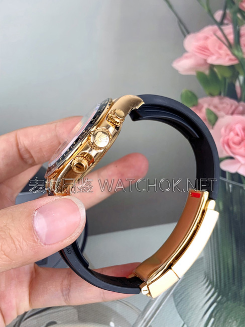 VS厂迪通拿蒂芙尼蓝深度测评：还原度能打几分？-第7张图片