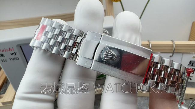 VS厂日志V2升级版评测:丹东3235机芯+蓝罗马盘,复刻天花板来了!-第7张图片 VS厂日志V2升级版评测:丹东3235机芯+蓝罗马盘,复刻天花板来了!-第7张图片