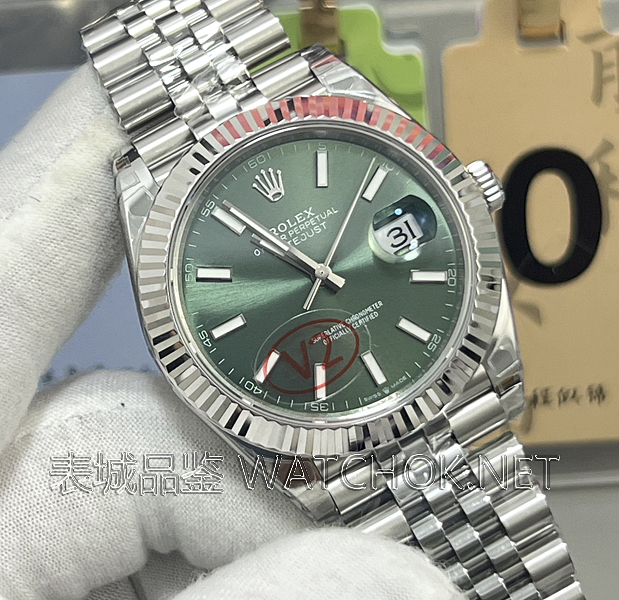 VS厂劳力士薄荷绿日志V2版上手实测：做工细节到底拉满没？-第3张图片