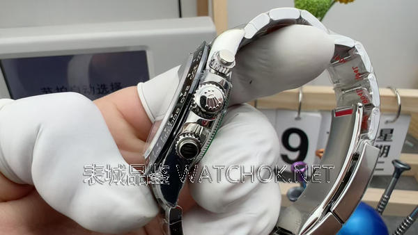 VS厂黑陶迪评测：丹东4130机芯72小时动储，熊猫迪兄弟款怎么选？-第5张图片