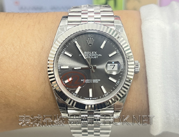 VS厂灰日志V2版深度拆解：三层真空镀铂金+133克精准配重-第1张图片