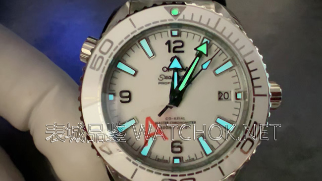 小尺寸手腕必备：VS厂海马600白盘V4版一体机芯39mm -第6张图片