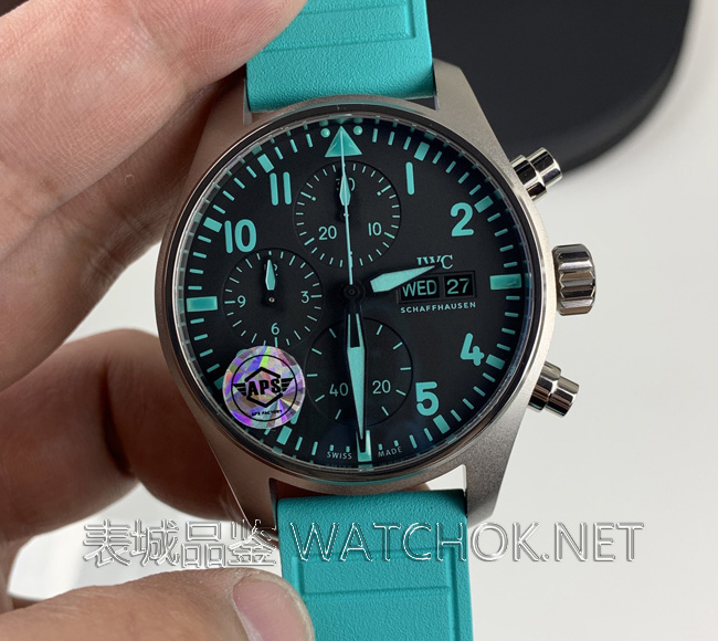 APS厂万国马石油F1飞计评测：真正对版全开模-第1张图片