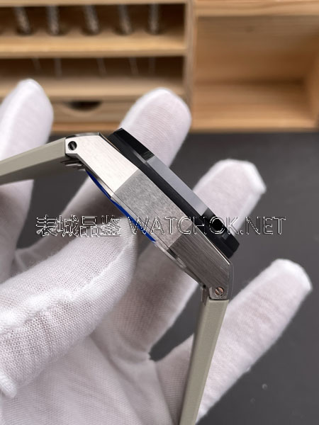 DDF厂爱彼26420无卡度4401机芯沙漠黄，对比APS厂哪个好？-第3张图片