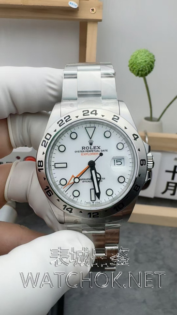 VS厂探二丹东3285机芯鉴别：中字避震+金色桩在右+1S编码-第1张图片